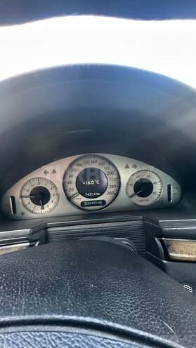 Mercedes E 220 d 2002, 330,000 km - 2.2 l - Bakı
