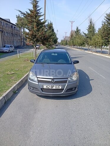 Opel Astra 2005, 215,000 km - 1.4 l - Zaqatala