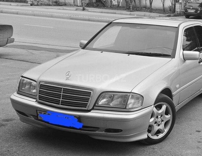 Mercedes C 200 1999, 530,000 km - 2.0 л - Quba