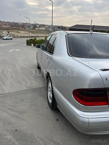 Mercedes E 220 d 1999, 378,000 km - 2.2 л - Bakı