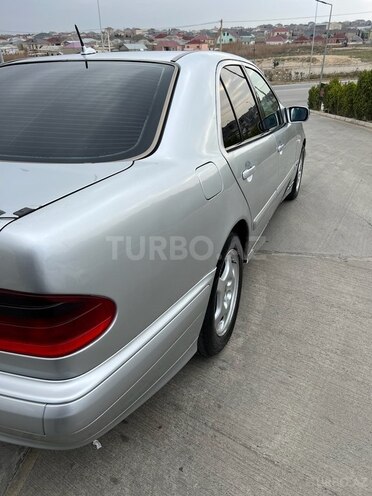 Mercedes E 220 d 1999, 378,000 km - 2.2 л - Bakı