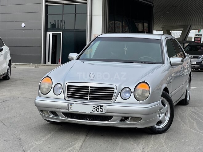Mercedes E 220 d 1999, 378,000 km - 2.2 л - Bakı