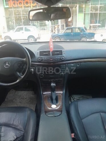 Mercedes E 220 d 2005, 358,000 km - 2.2 л - Ağstafa
