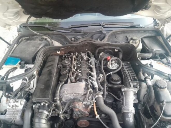 Mercedes E 220 d 2005, 358,000 km - 2.2 л - Ağstafa