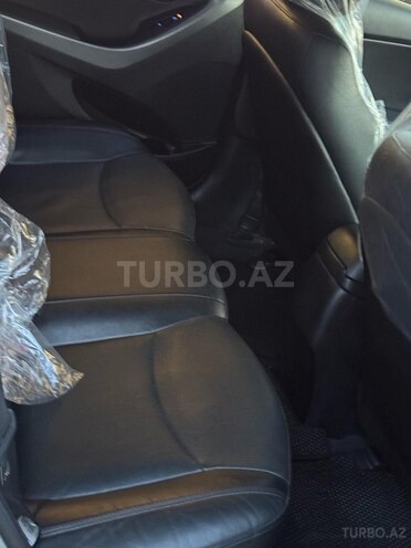 Hyundai Elantra 2015, 119,000 km - 1.8 л - Bakı