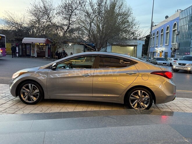 Hyundai Elantra 2015, 119,000 km - 1.8 л - Bakı