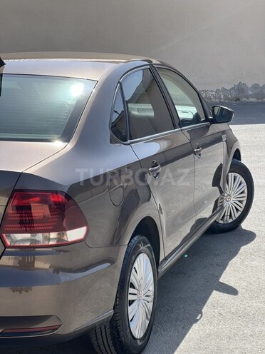 Volkswagen Polo 2019, 102,000 km - 1.6 l - Bakı