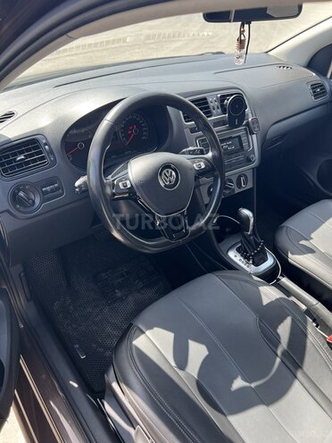 Volkswagen Polo 2019, 102,000 km - 1.6 l - Bakı