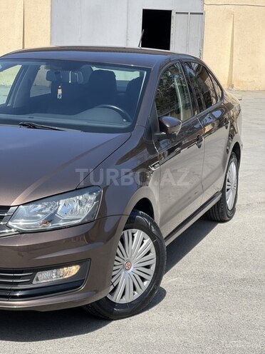 Volkswagen Polo 2019, 102,000 km - 1.6 l - Bakı