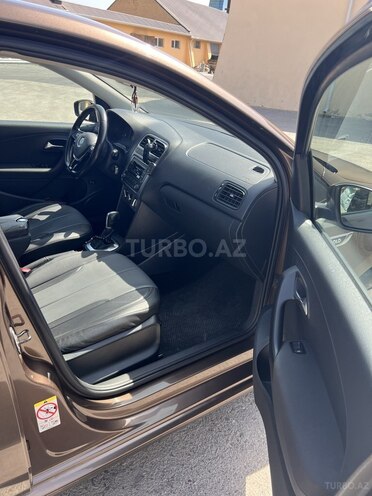 Volkswagen Polo 2019, 102,000 km - 1.6 l - Bakı