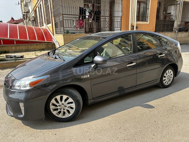 Toyota Prius 2014, 176,610 km - 1.8 l - Bakı