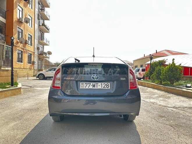 Toyota Prius 2014, 176,610 km - 1.8 l - Bakı