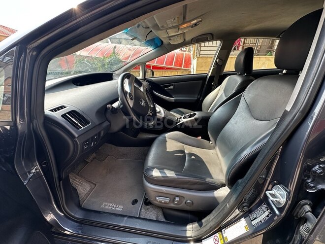 Toyota Prius 2014, 176,610 km - 1.8 l - Bakı