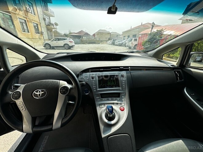 Toyota Prius 2014, 176,610 km - 1.8 l - Bakı