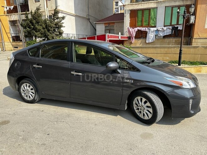Toyota Prius 2014, 176,610 km - 1.8 l - Bakı
