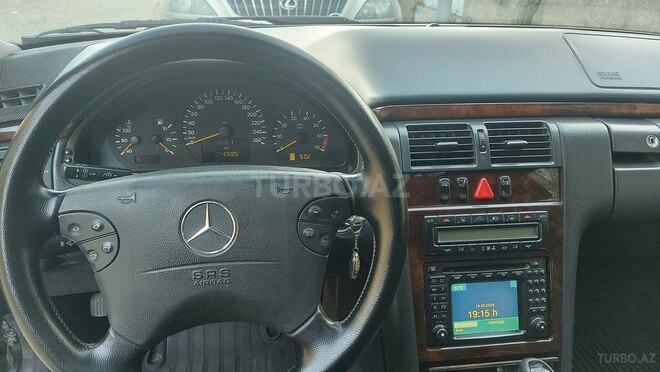 Mercedes E 240 2000, 274,500 km - 2.6 l - Gəncə