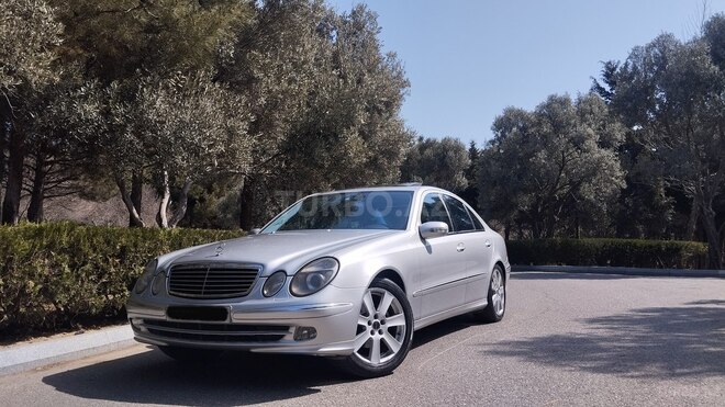 Mercedes E 320 2004, 266,000 km - 3.2 l - Bakı