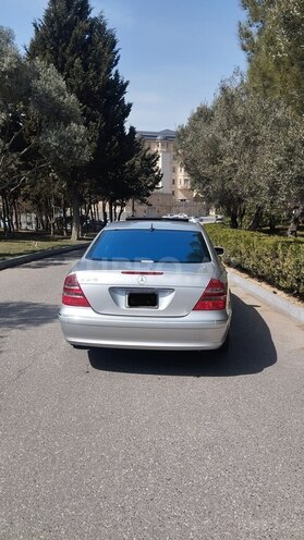 Mercedes E 320 2004, 266,000 km - 3.2 l - Bakı