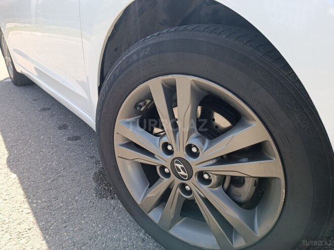 Hyundai Elantra 2016, 139,411 km - 2.0 л - Bakı