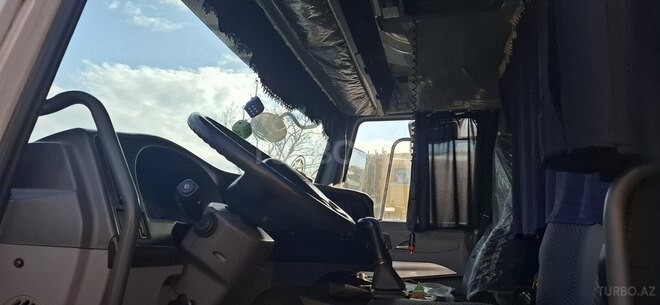 HOWO Sinotruk 2023, 56,000 km - 9.7 л - Gəncə
