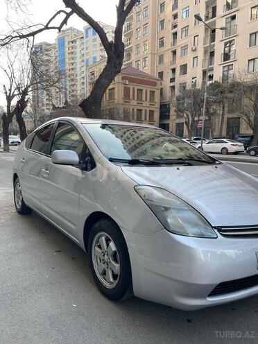 Toyota Prius-2