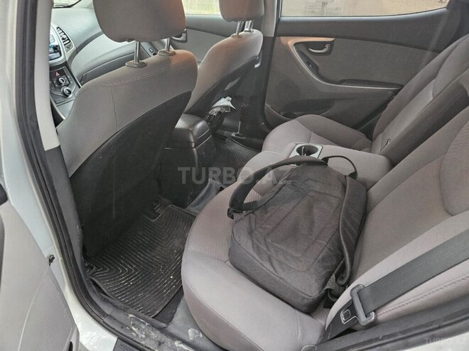 Hyundai Elantra 2015, 156,106 km - 1.8 l - Bakı