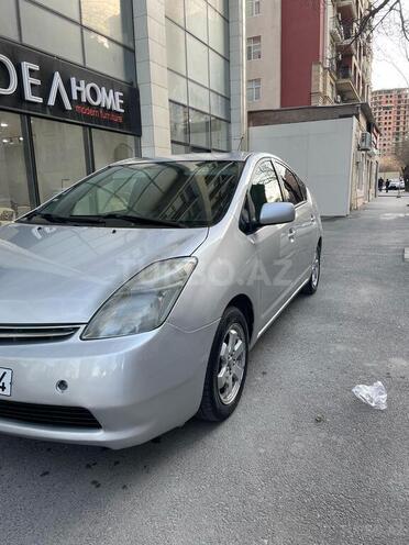 Toyota Prius-3