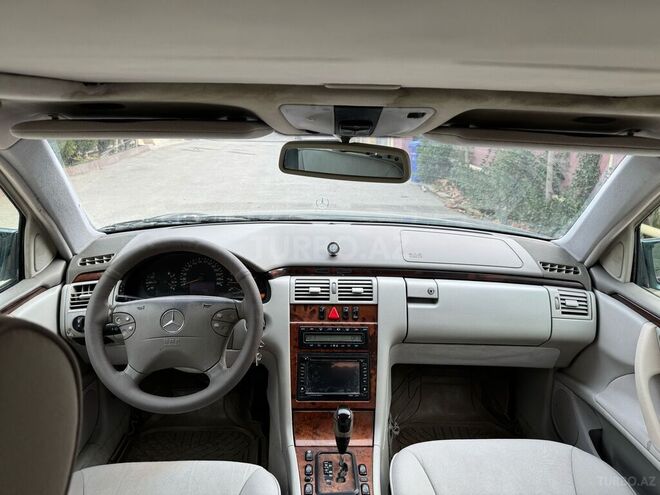 Mercedes E 220 d 2001, 150,000 km - 2.2 l - Beyləqan