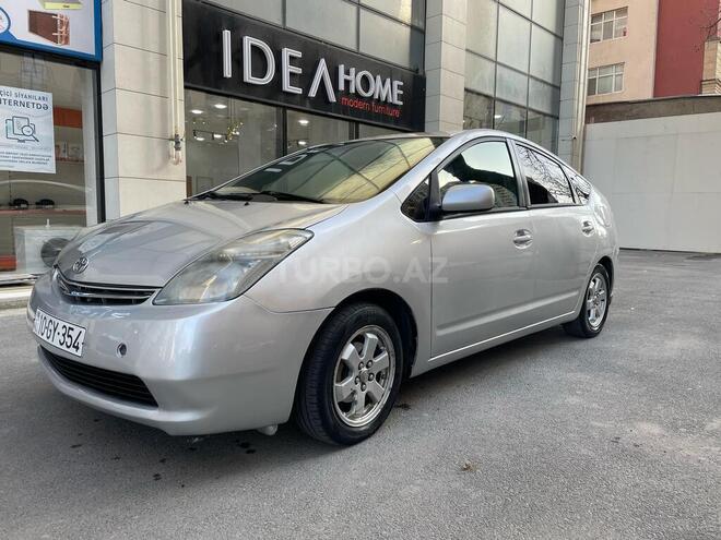 Toyota Prius-4