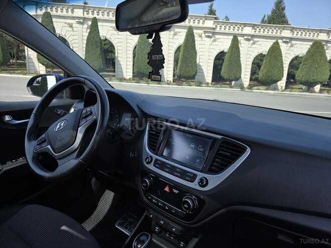 Hyundai Accent 2018, 286,463 km - 1.6 л - Gəncə