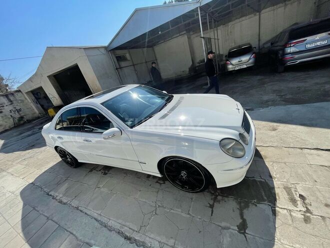 Mercedes E 240 2005, 268,892 km - 2.6 l - Bakı