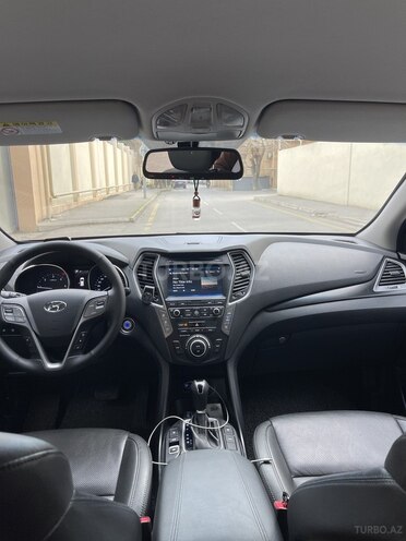 Hyundai Santa Fe-10