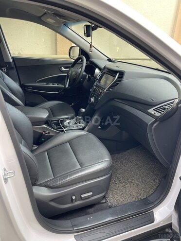 Hyundai Santa Fe-11