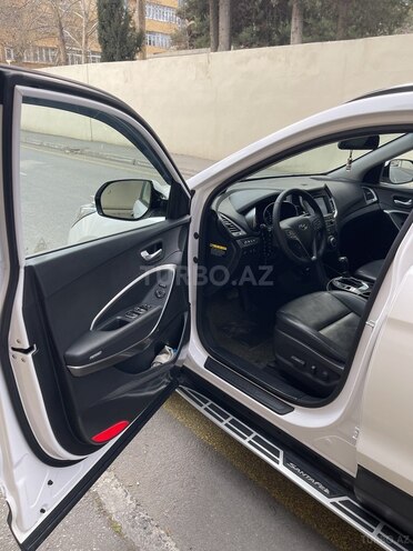 Hyundai Santa Fe-14