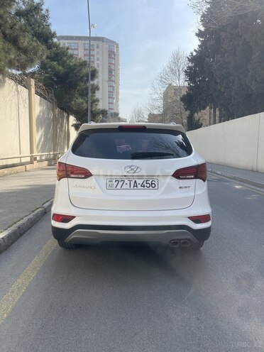 Hyundai Santa Fe-6