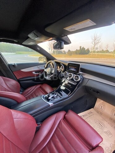 Mercedes C 300-11