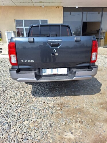 Mitsubishi L200 2024, 19,500 km - 2.4 л - Salyan