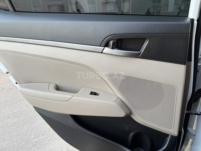 Hyundai Elantra 2017, 90,463 km - 2.0 l - Bakı