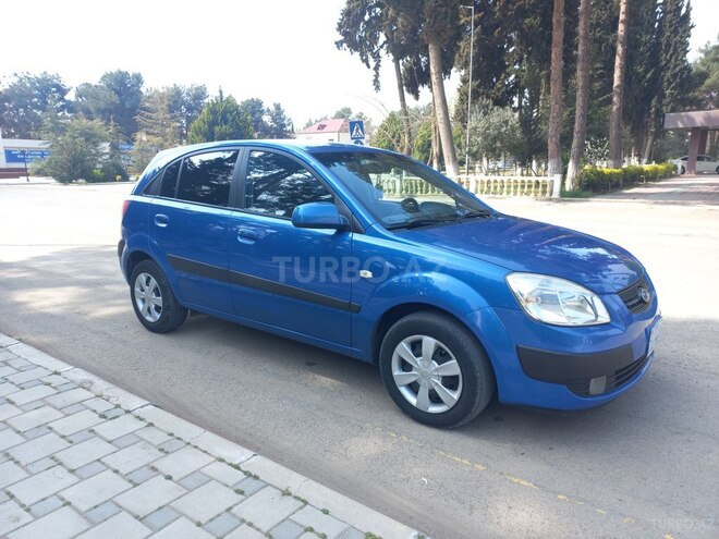 Kia Rio 2005, 250,100 km - 1.4 l - Salyan