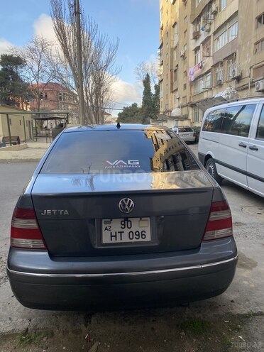 Volkswagen Jetta 2004, 355,852 km - 2.0 l - Bakı