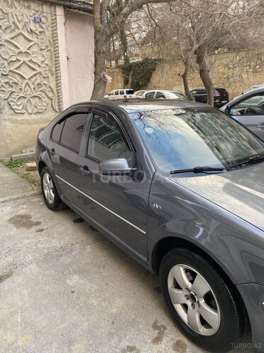 Volkswagen Jetta 2004, 355,852 km - 2.0 l - Bakı