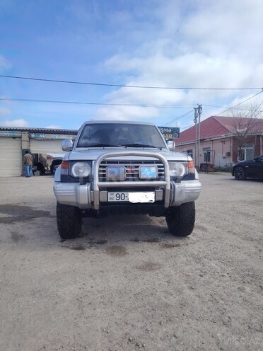 Mitsubishi Pajero 1992, 520,000 km - 2.5 л - Bakı