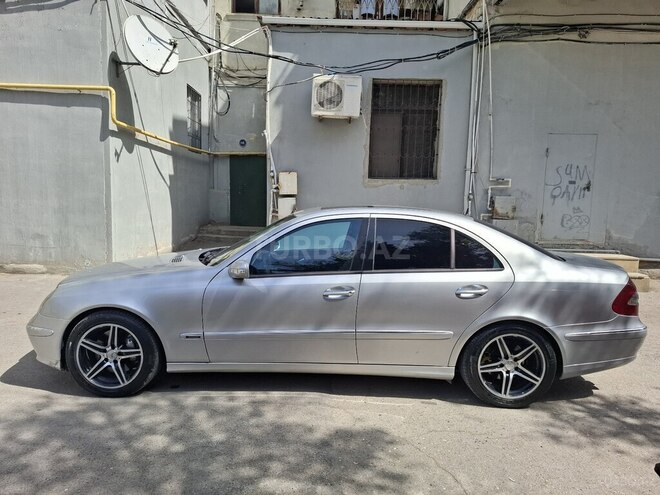 Mercedes E 270 2002, 410,000 km - 2.7 l - Sumqayıt