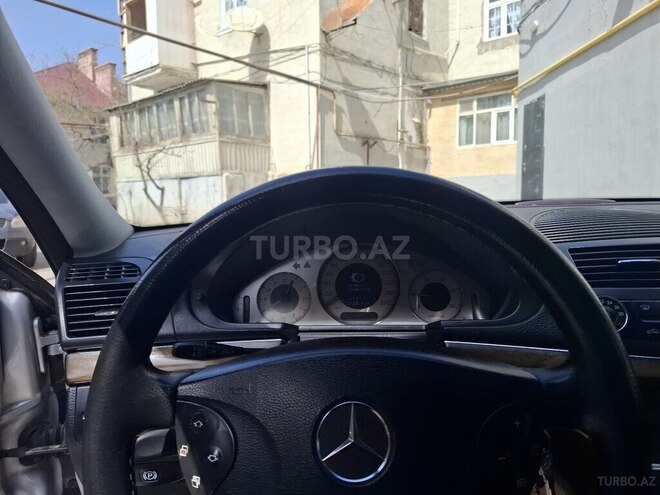 Mercedes E 270 2002, 410,000 km - 2.7 l - Sumqayıt