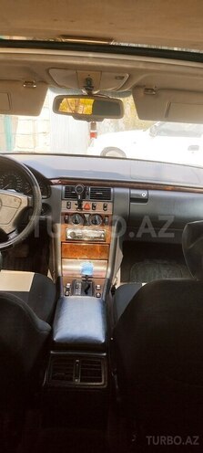 Mercedes E 320 1995, 332,000 km - 3.2 l - Bakı
