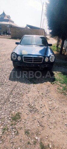 Mercedes E 320 1995, 332,000 km - 3.2 l - Bakı