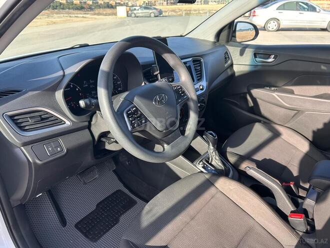 Hyundai Accent 2018, 118,900 km - 1.6 л - Bakı