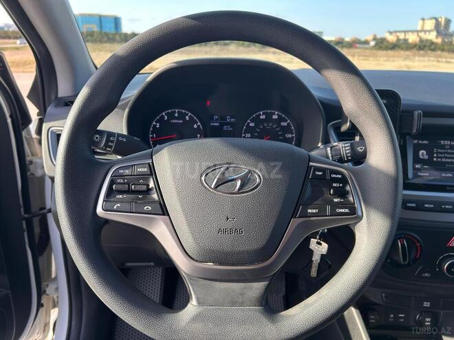 Hyundai Accent 2018, 118,900 km - 1.6 л - Bakı