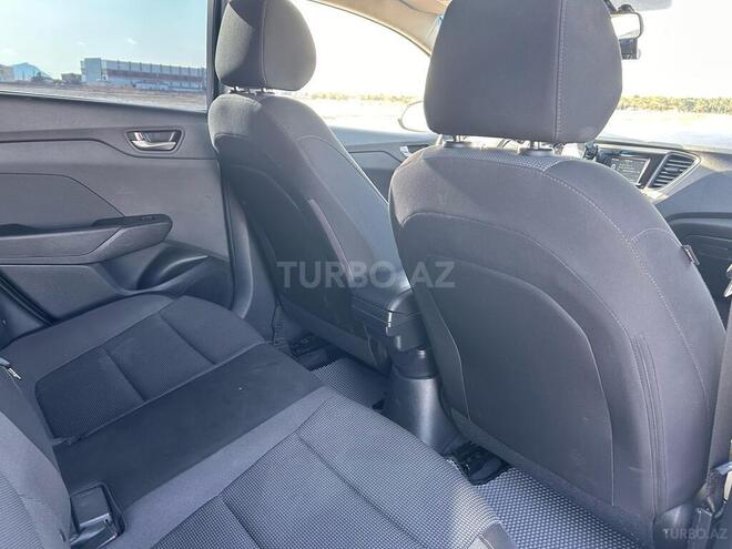 Hyundai Accent 2018, 118,900 km - 1.6 л - Bakı