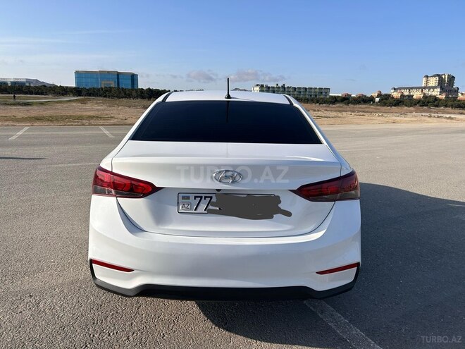 Hyundai Accent 2018, 118,900 km - 1.6 л - Bakı